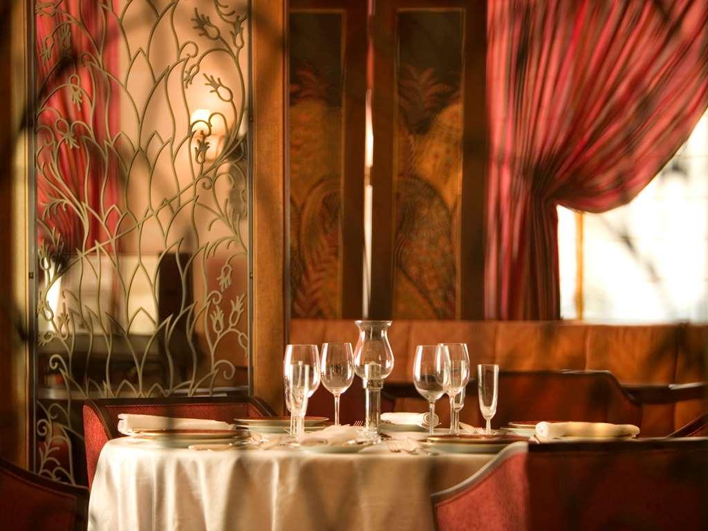 Royal Hotel Oran - Mgallery By Sofitel レストラン 写真