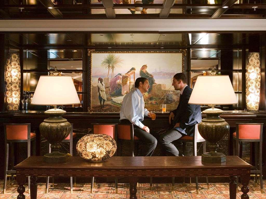 Royal Hotel Oran - Mgallery By Sofitel レストラン 写真